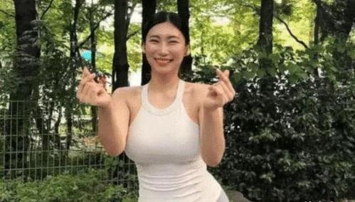 小品老阿姨网红,揭秘网络红人的崛起之路