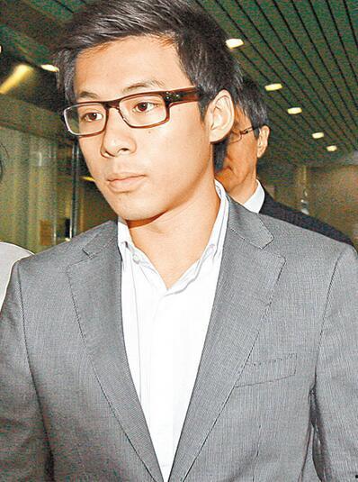 马德华老婆候玉敏照片,幸福家庭的温馨瞬间