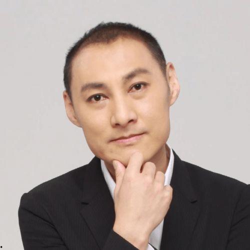 何政军个人资料照片,影视界实力派演员，魅力四射的荧幕形象